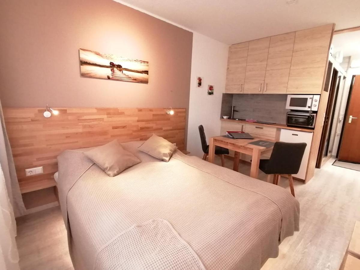 Studio 20Qm Mit Balkon Und Innenpool - 22040 Schluchsee Exterior photo